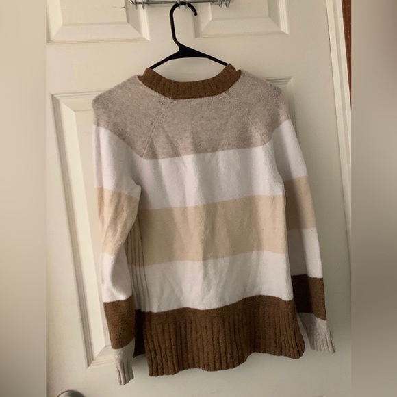 Sweater - Picture 2 of 3